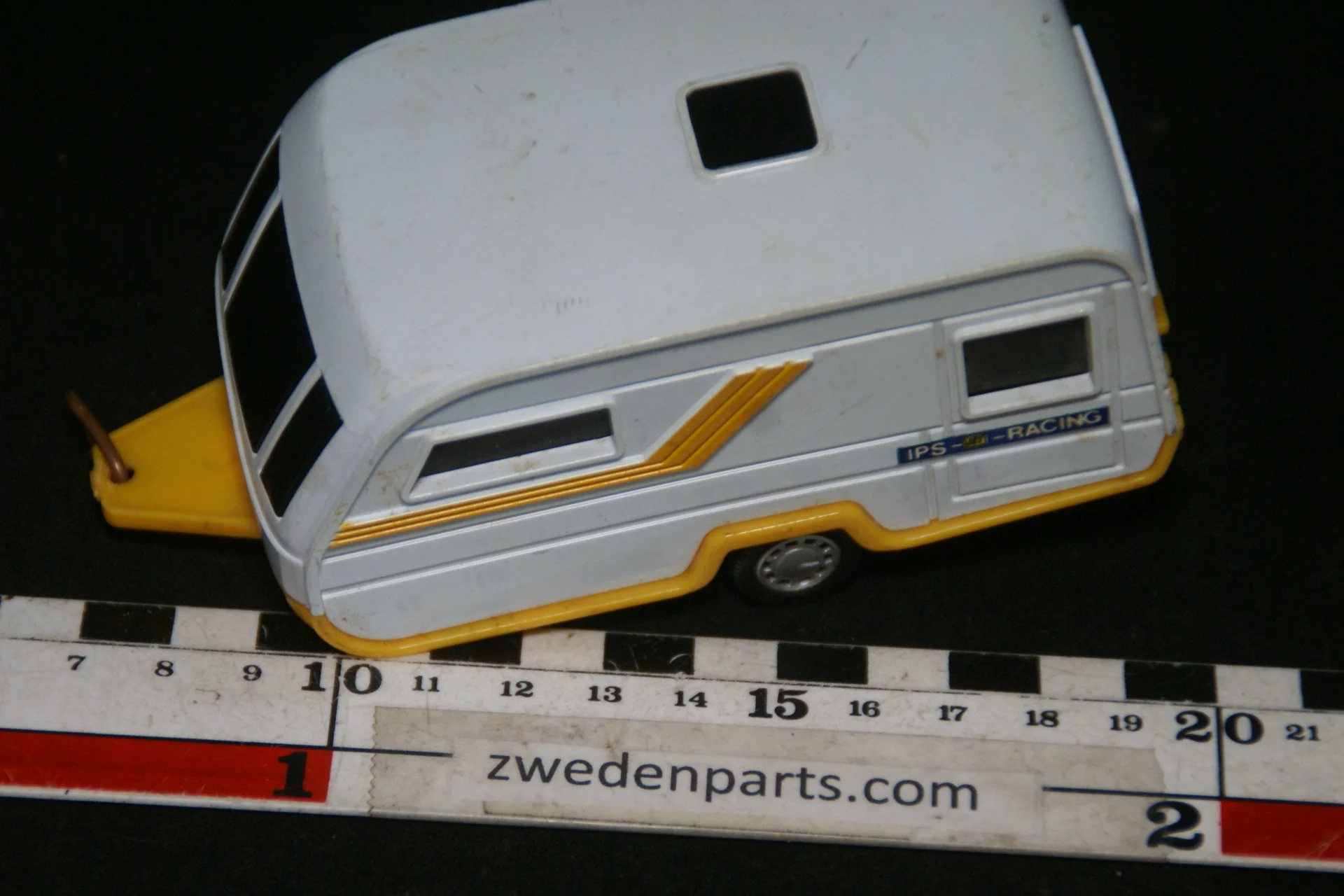 bidden Hectare verkrachting miniatuur kunststof caravan > Zwedenparts.com