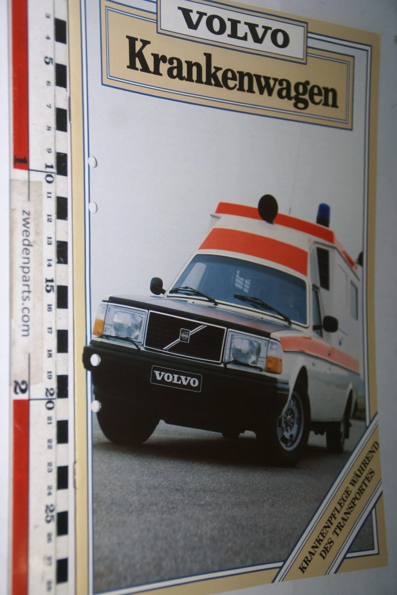 DSC07632 1981 originele brochure Volvo 245 ziekenauto nr ASPPV 8867, Deutsch-93e5368b