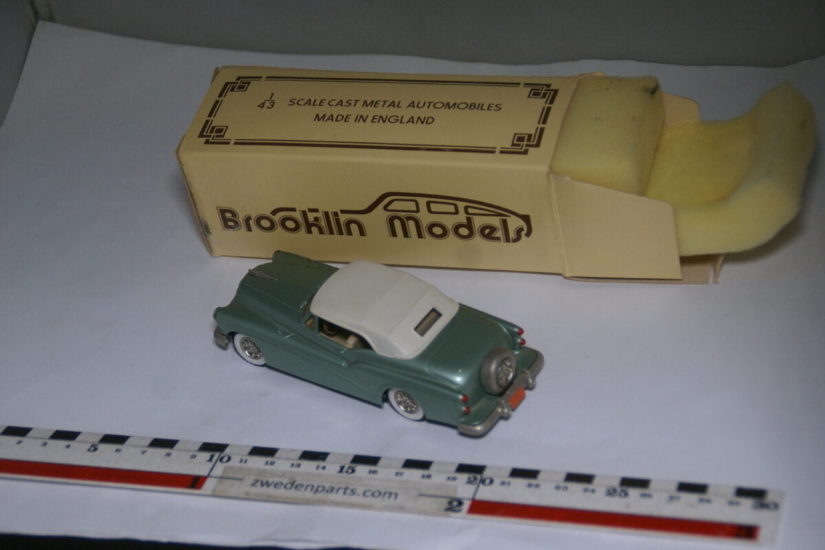 DSC08010 1953 miniatuur Brooklin Models Buick Skylark convertible grijs wit 1op43 nr BRK 20 MB-6364749e