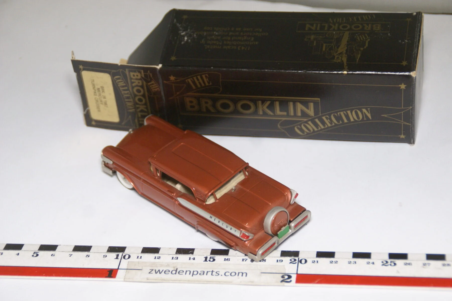 DSC08042 1957 miniatuur Brooklin Models Mercury Turnpike Cruiser roodbruin 1op43 nr BRK 28 MB-2e673a26