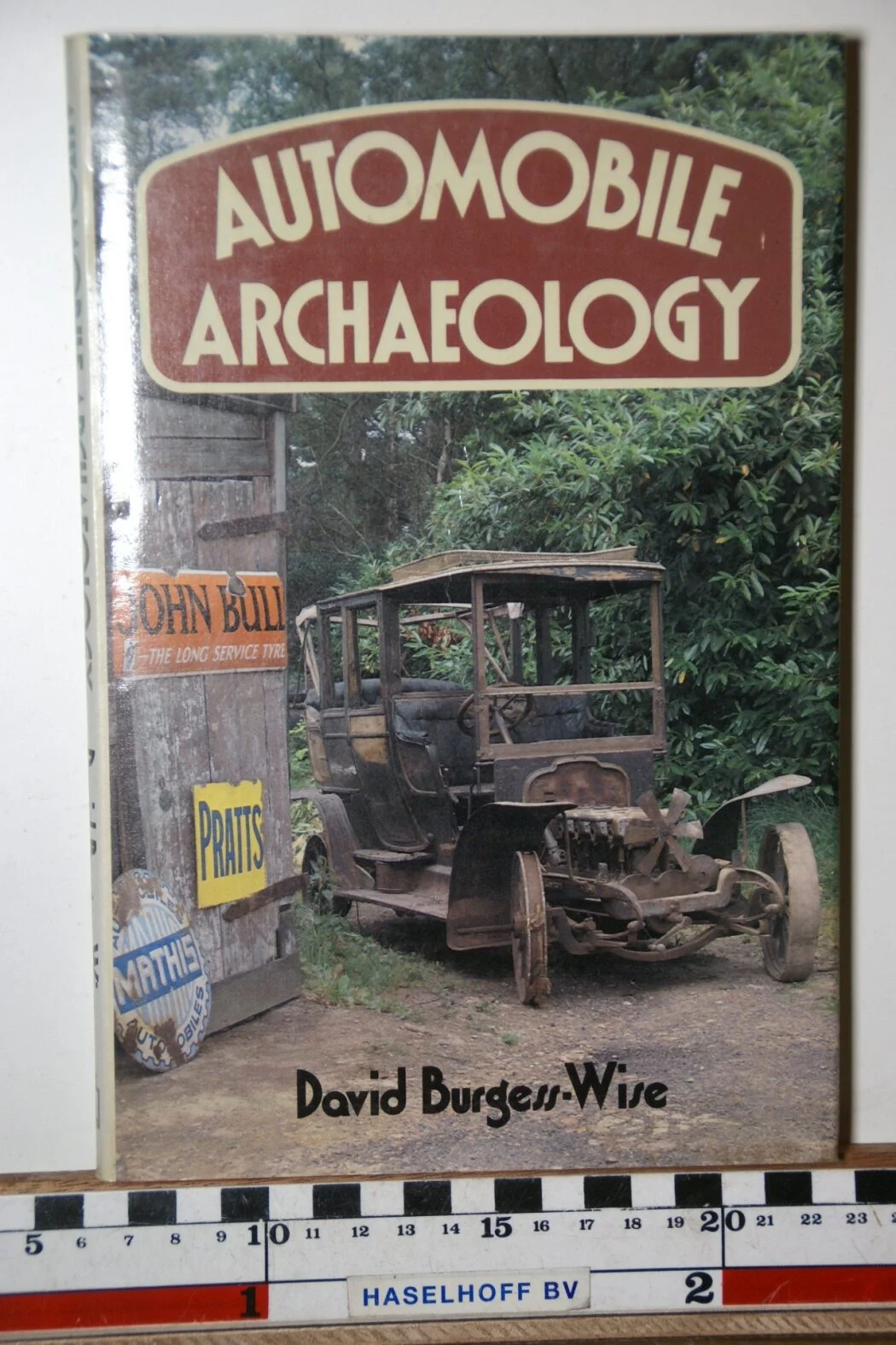 DSC02891 70er jaren boek Automobile Archaeology David Burgess Wise, English-8d6c7f20