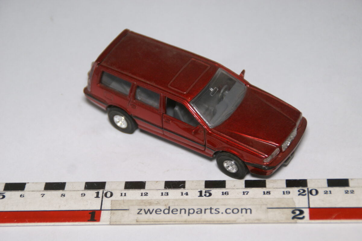DSC09681 miniatuur Volvo 850 ca. 1op43 Tinns Toys-abbb2431