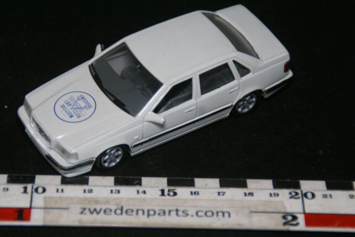DSC09708 1992 miniatuur Volvo 850 854GLT 1op43 AHC Models mint-b58f328e