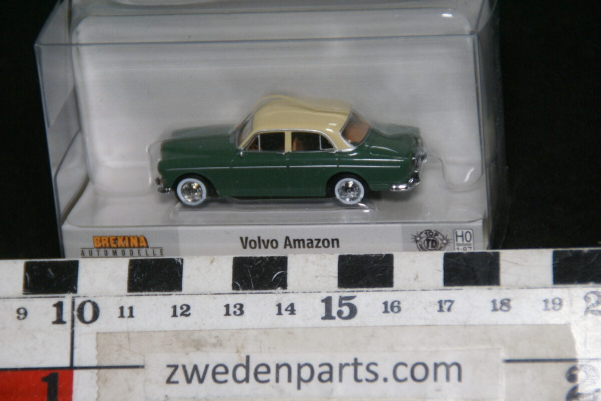 DSC09857 miniatuur Volvo Amazon 120 groen beige 1 op 87 Brekina nr 292238 MB-6ba23afe