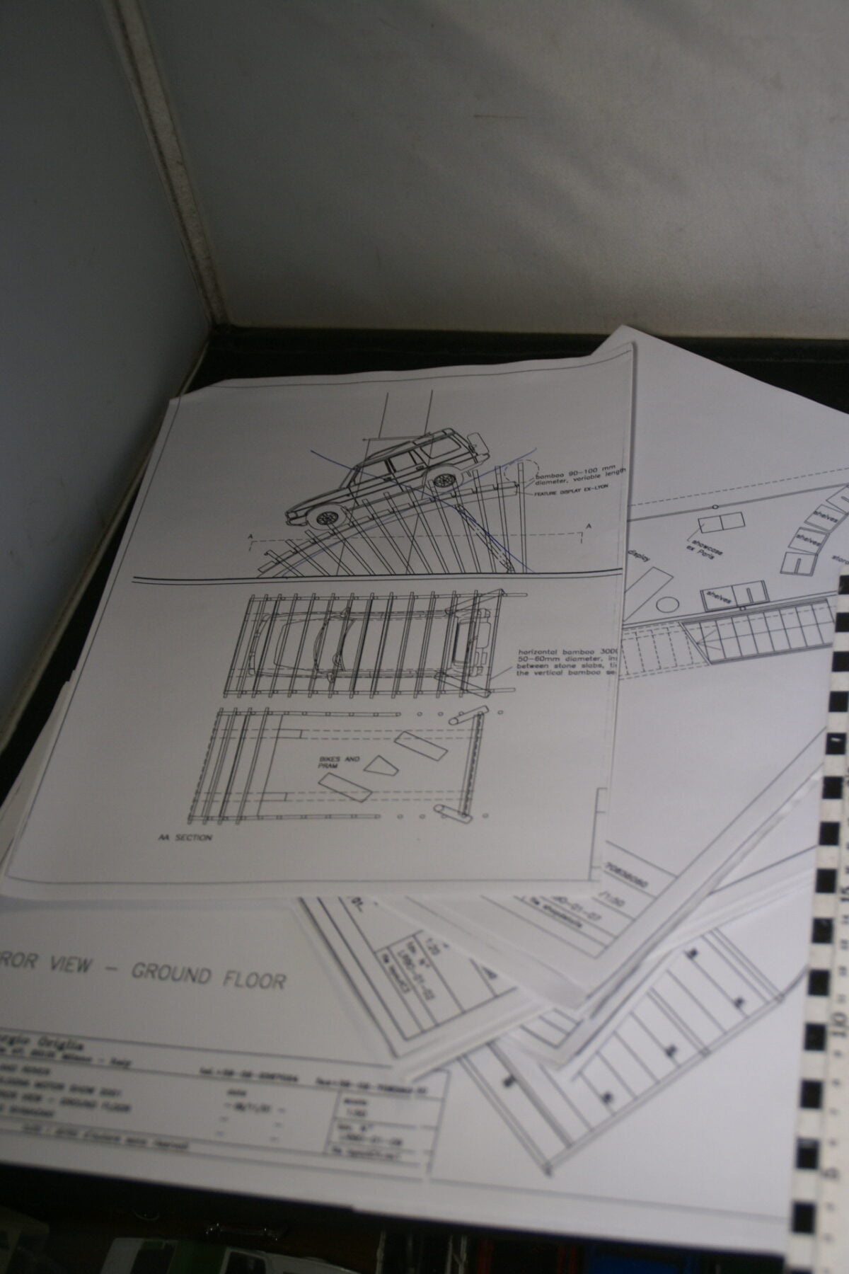 DSC00998 Landrover Discovery originele tekeningen stand Autoshow-5c047bc0