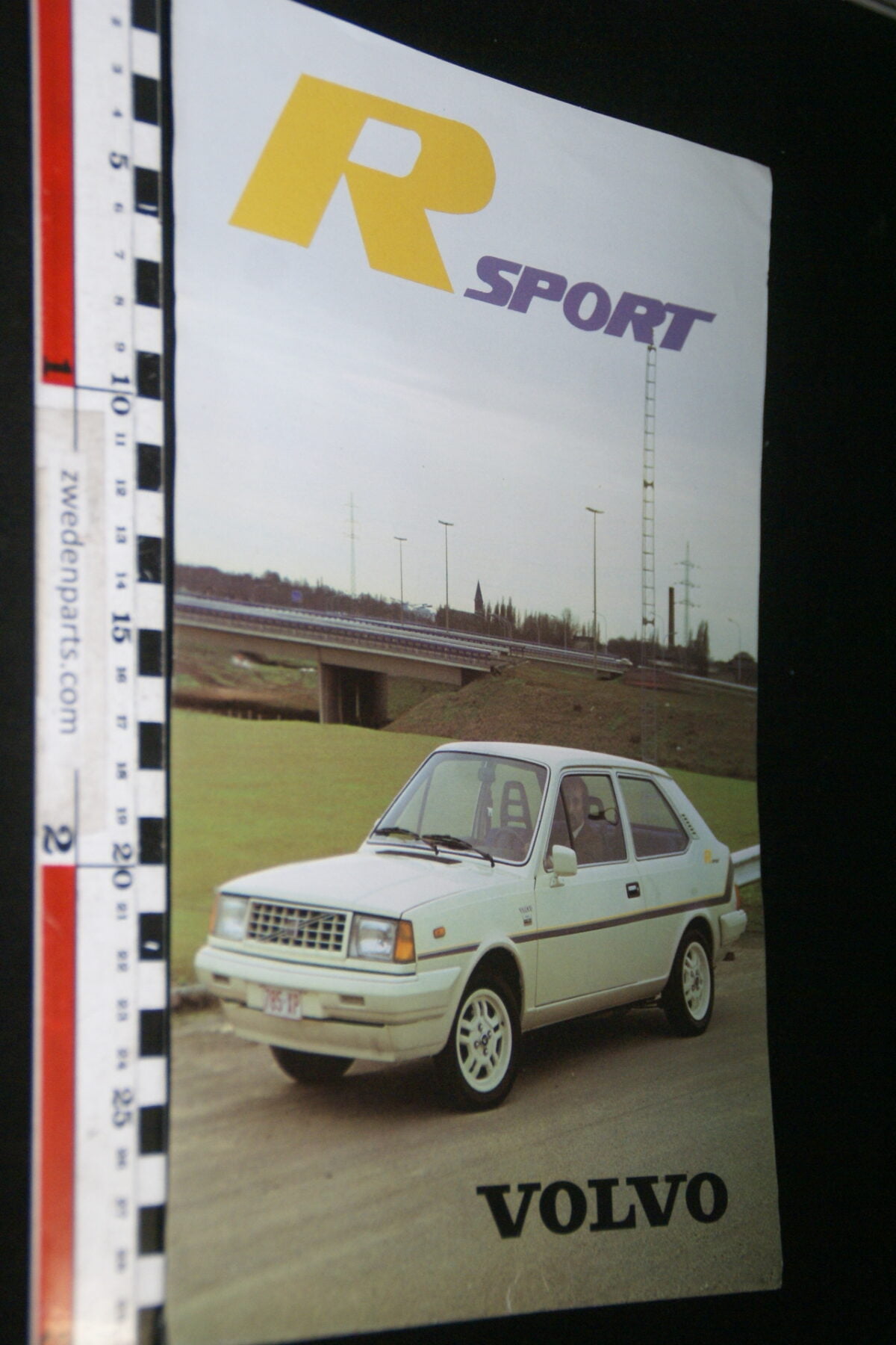 DSC00710 1977 brochure origineel Volvo R sport 300-e90105bc