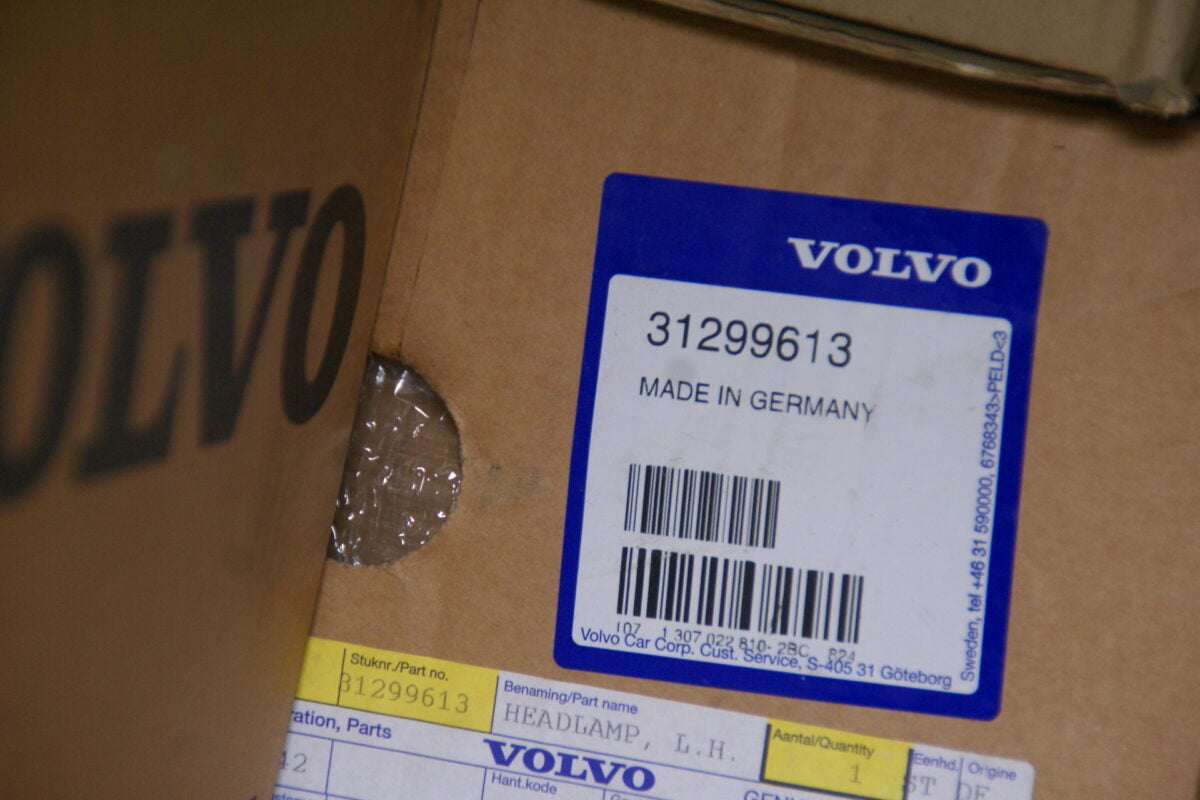 DSC01789 300 koplamp links voor RHD rechtsgestuurde origineel Volvo S40 V50 2004- artnr. 31299613 NOS-a8774023