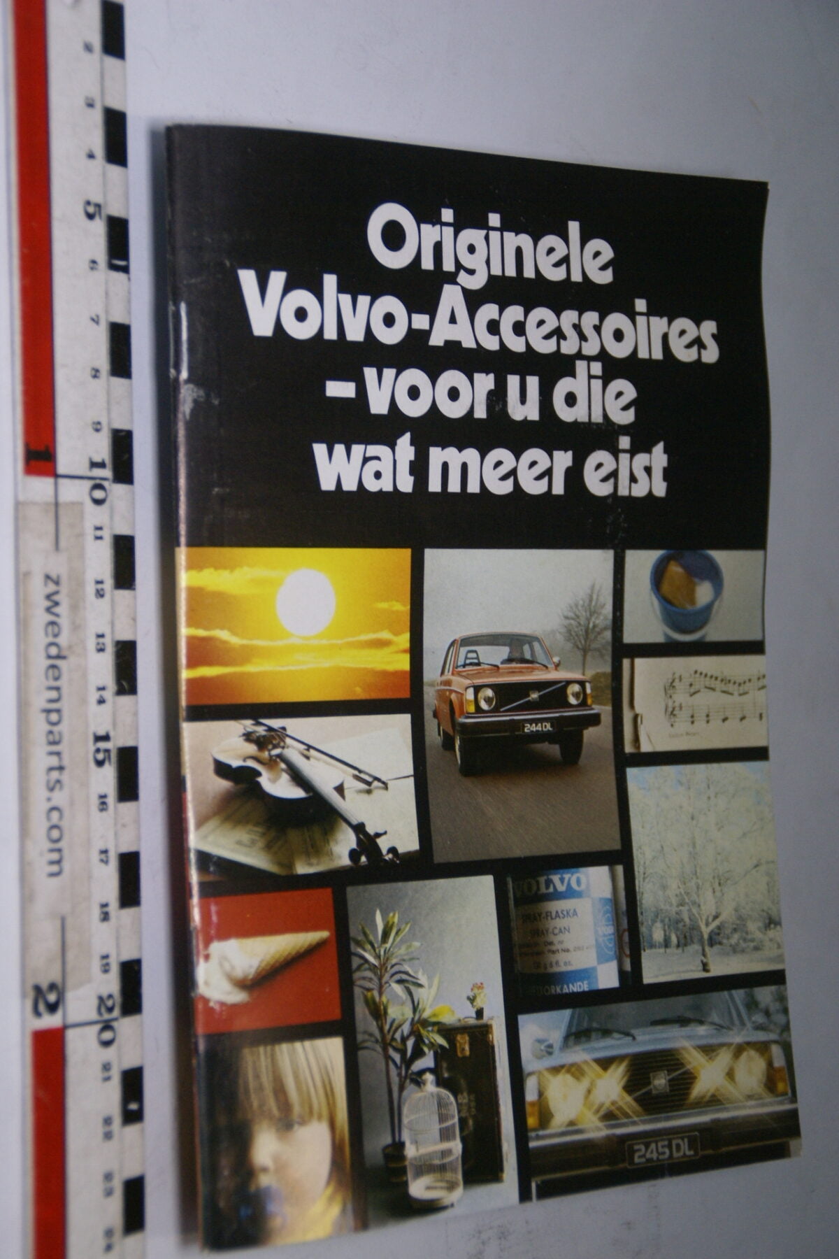 DSC00792 ca 1977 brochure origineel Volvo accessoires nr RSP32863-eba73a39