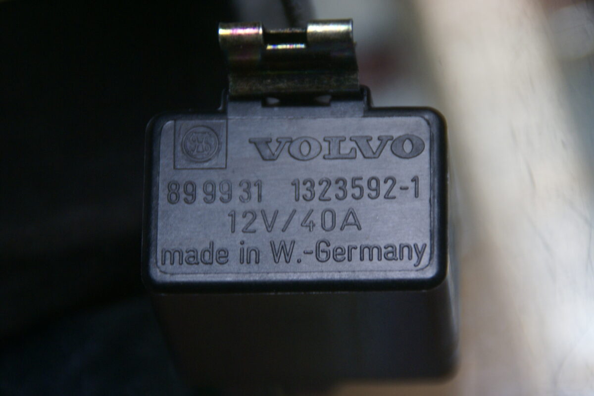 DSC00882 relais origineel Volvo nr 899931 1323592 nieuw-7e8a55a4