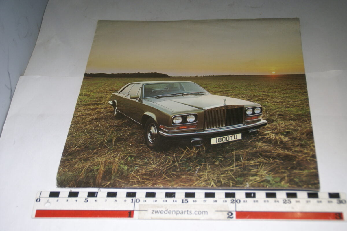 DSC00925 ca 1990 brochure origineel Rolls Royce Camargue, English-b9b99e33