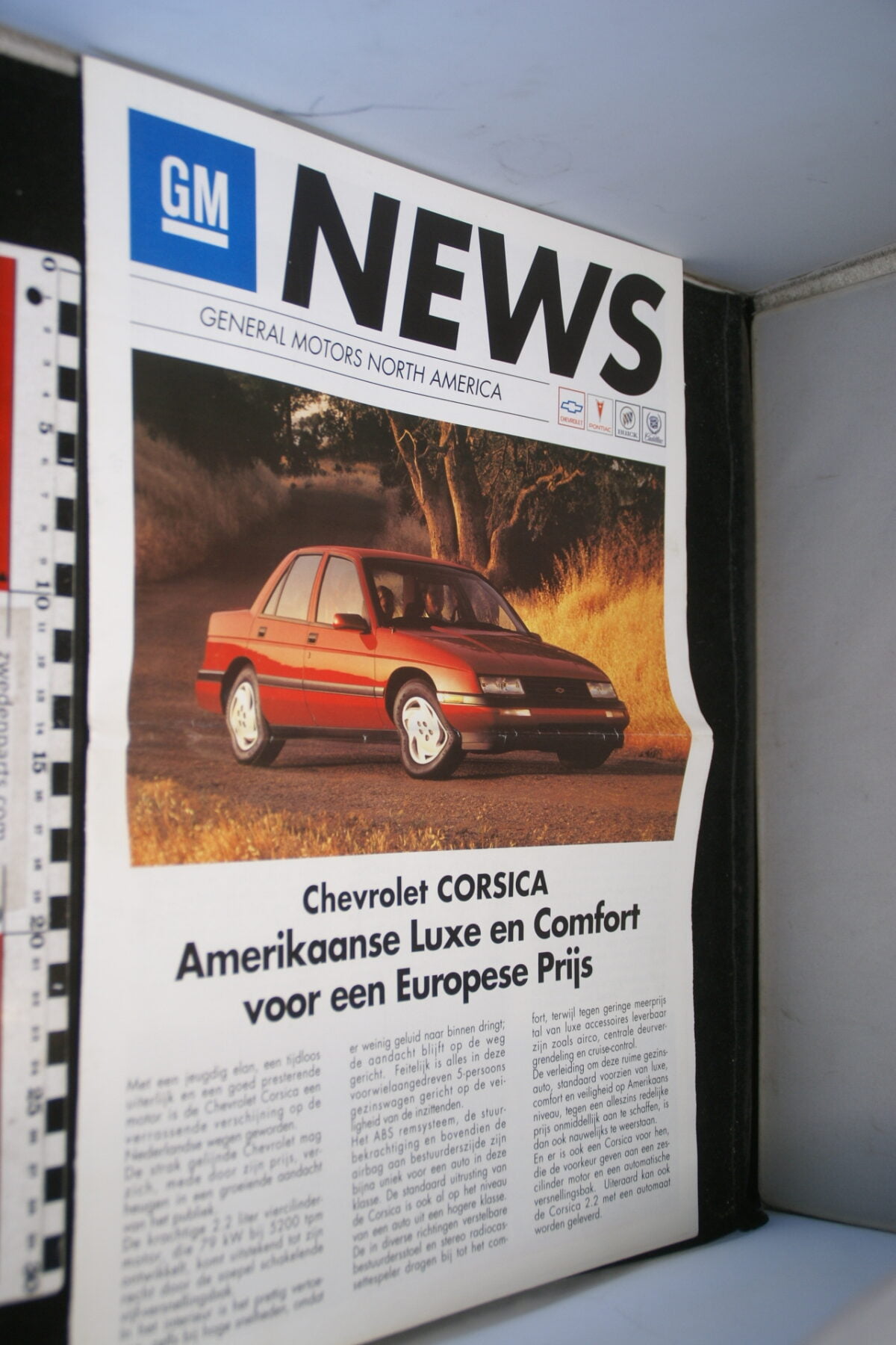 DSC02849 ca 1993 originele brochure Chevrolet Corvette en Corsica-09ce5c3a