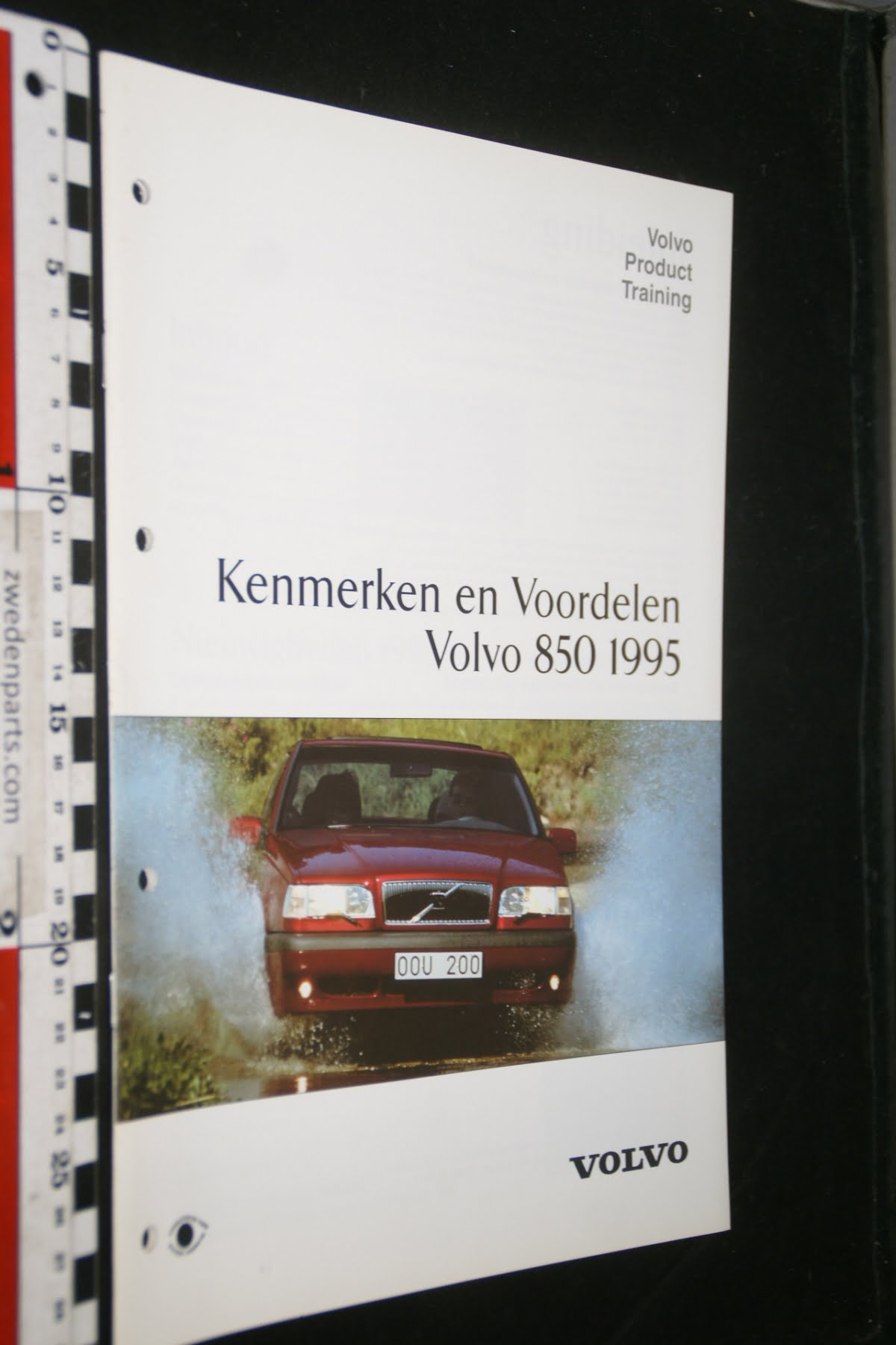 DSC02936 1995 brochure origineel Volvo Product Training 850 kenmerken en voordelen nr PV 523-31410-ab7b5252
