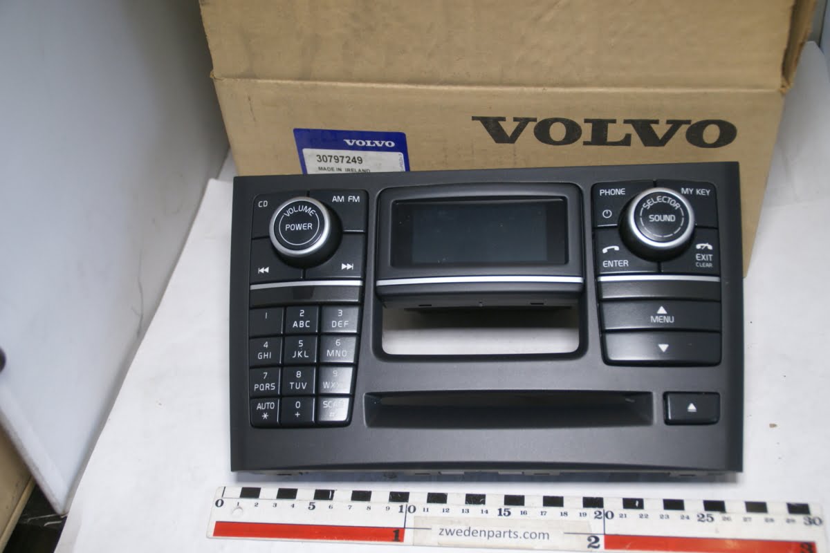 DSC03275 radiopaneel origineel Volvo XC90 nr 30797249 NOS 125-b7daddb5