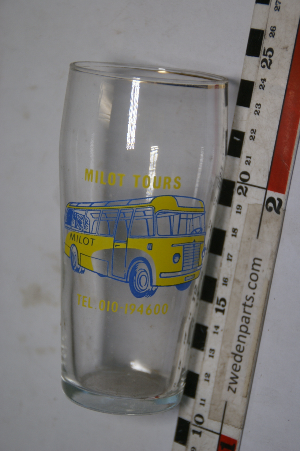 DSC04594 glas bus Milot Tours