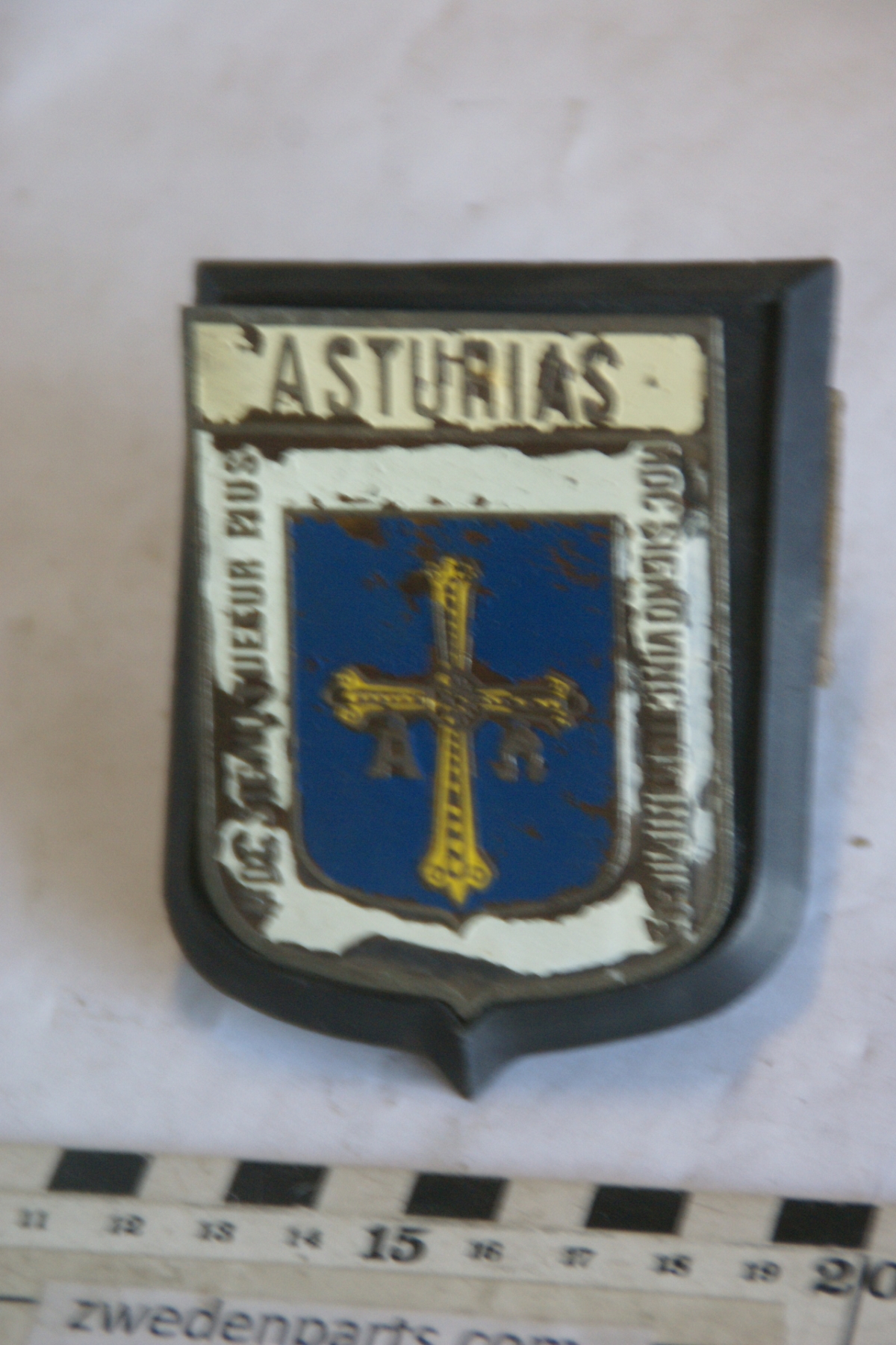 DSC05390 60er jaren badge Asturias Spanje