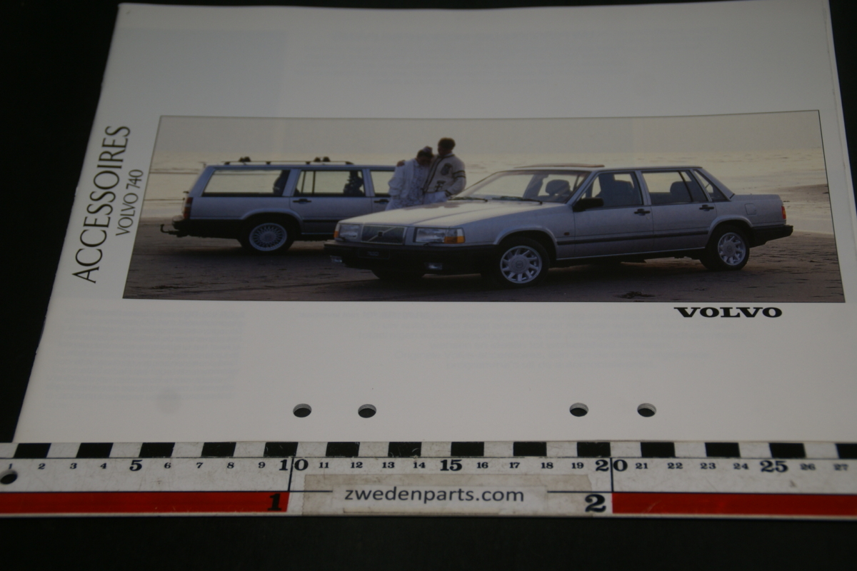 DSC08092 1990 brochure origineel accessoires Volvo 740 nr MSPV 323 30174