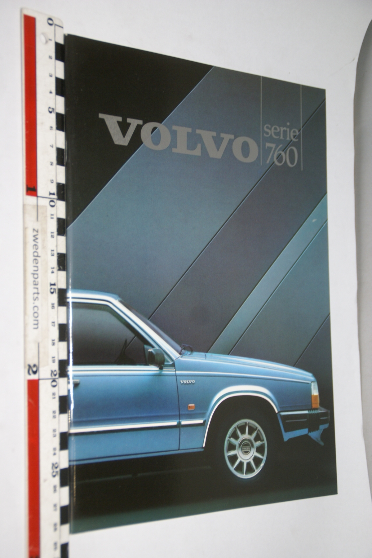 DSC08117 1984 brochure origineel Volvo 760GLE, nr MSPV 427