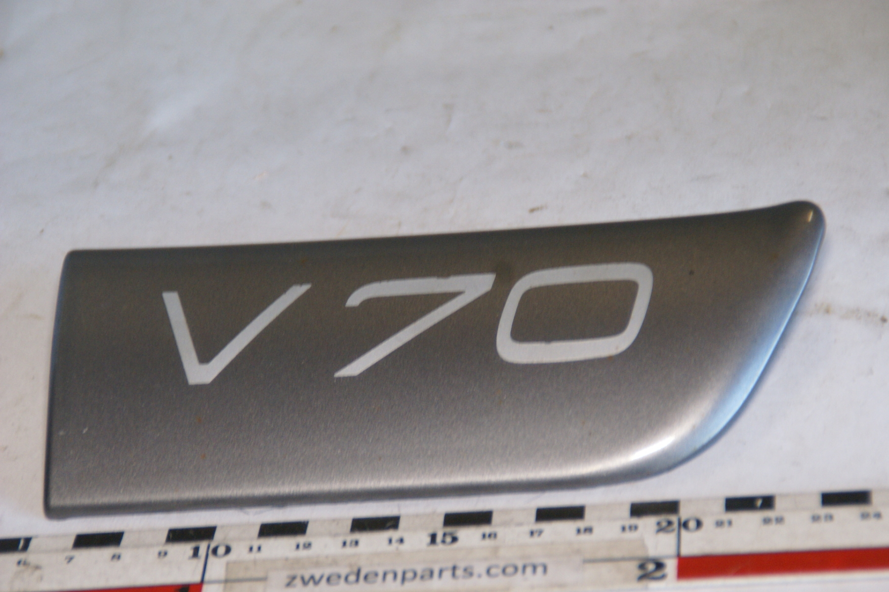 DSC05699 spatbord strip origineel Volvo V70