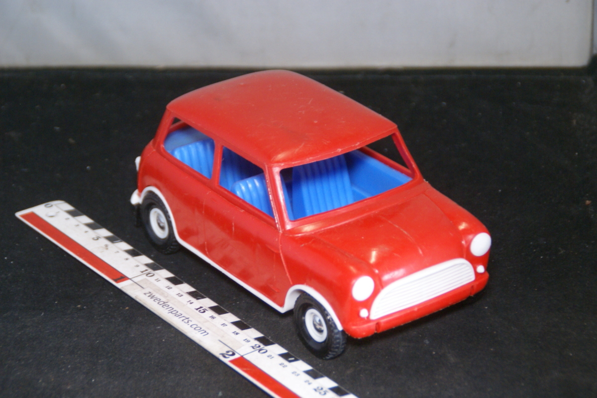 DSC05950 miniatuur Mini Stahlberg made in Finland ca 1o16 zeer goede staat