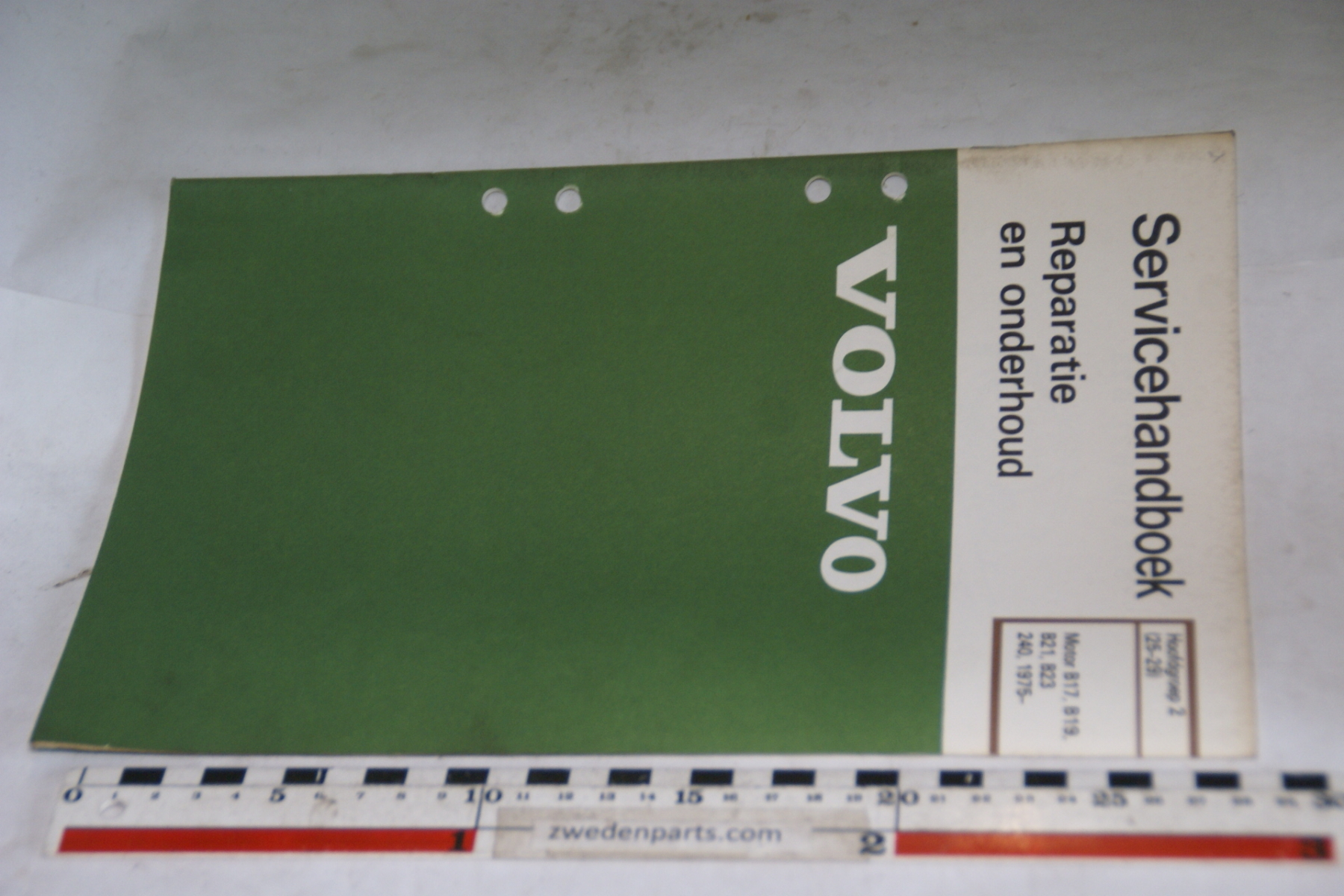 DSC06057 1980 servicehandboek 2 (25-29) motor B17 19 21 23 origineel Volvo 240 1 van 800 nr. TP30167