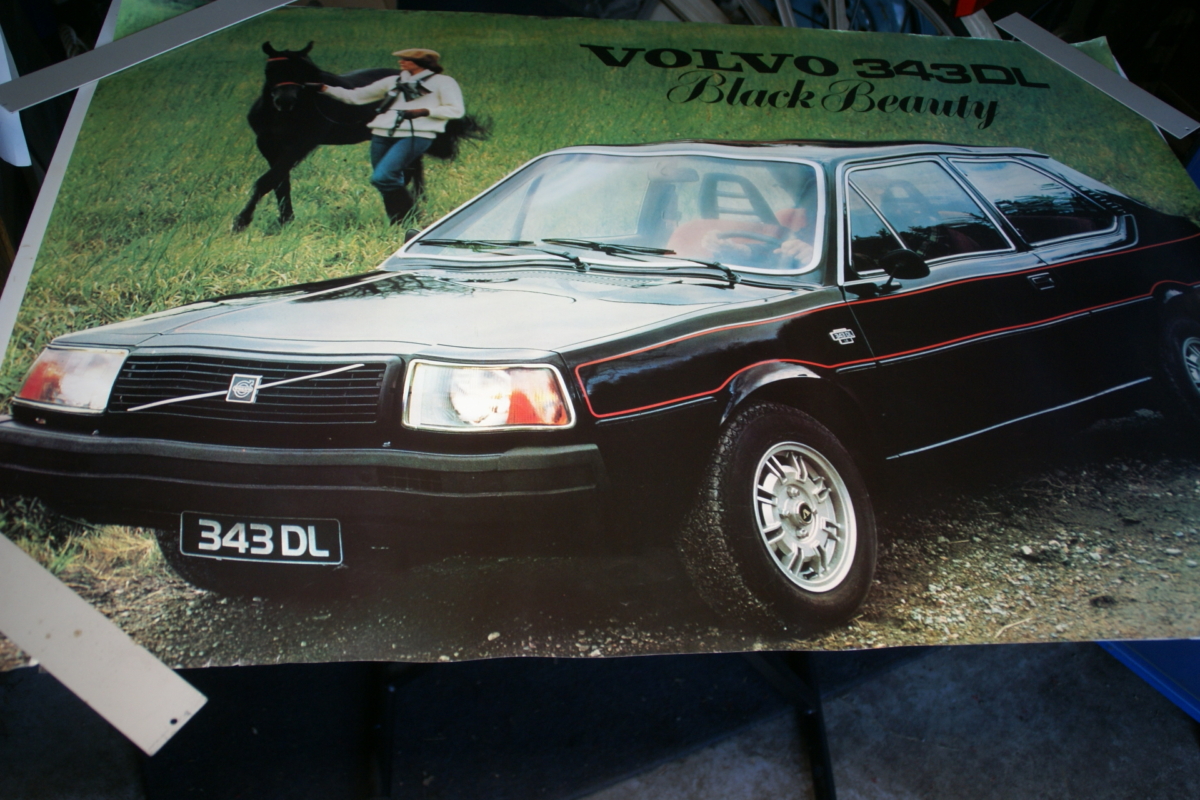 DSC02071 poster origineel Volvo 343DL Black Beauty