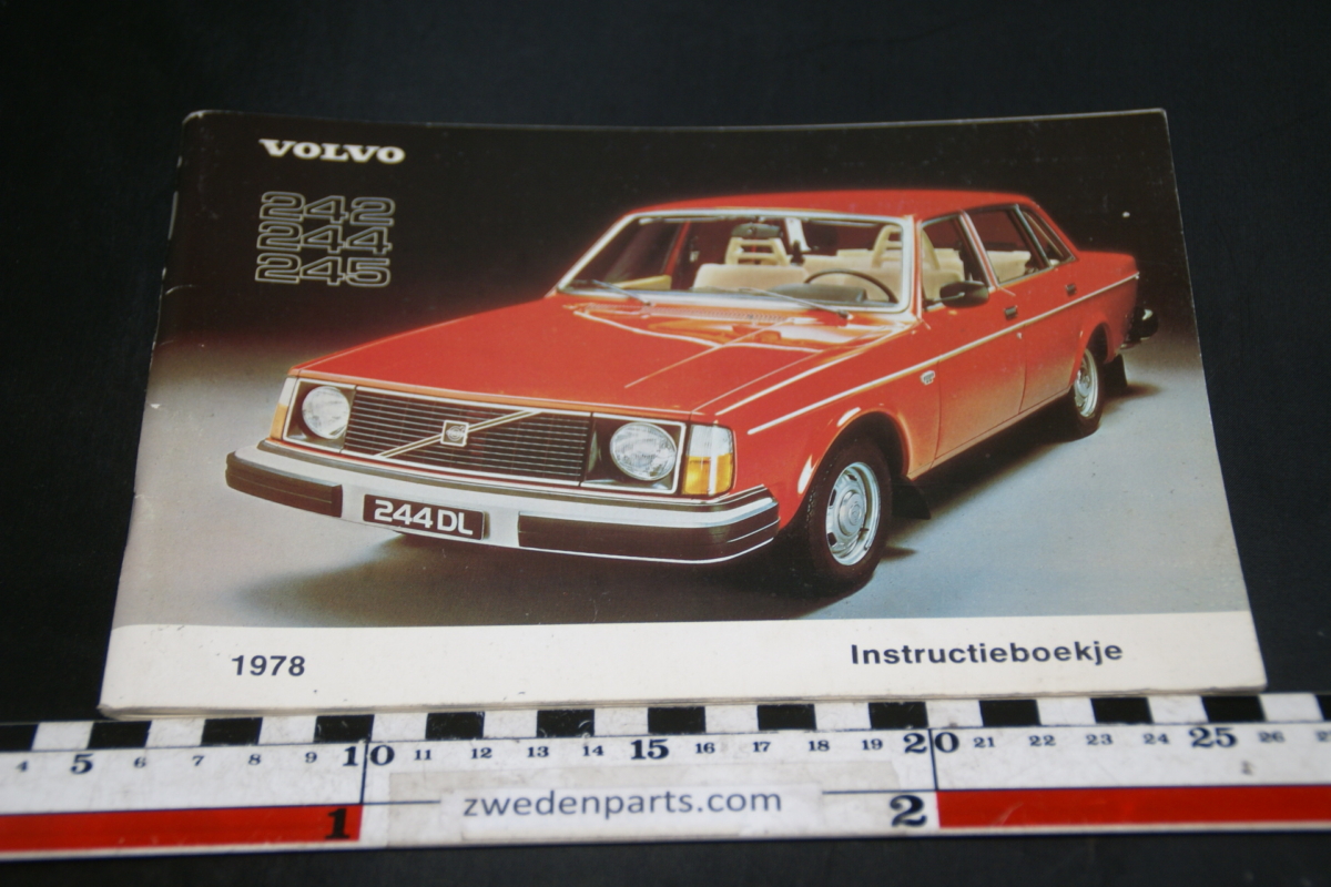 DSC02077 1978 instructieboekje origineel Volvo 242 244 245 artnr. TP1552