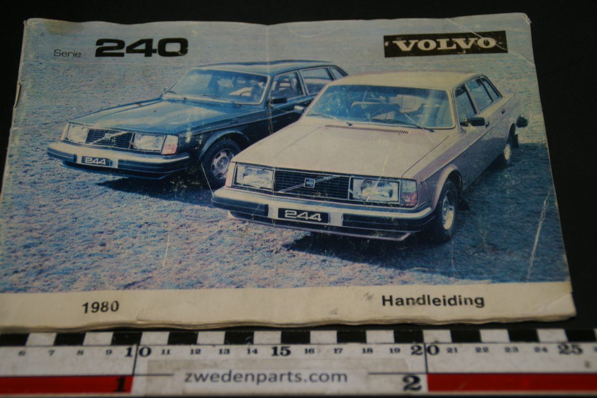 DSC02081 1980 instructieboekje origineel Volvo serie 240 artnr. TP1887